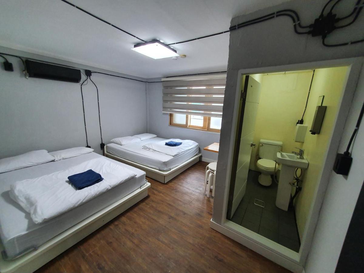 Itaewon Inn Seoul Bagian luar foto
