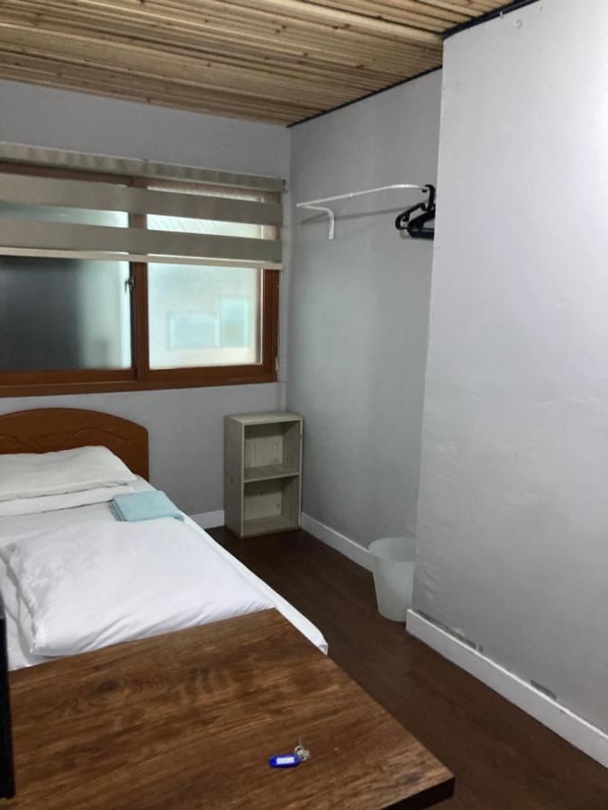 Itaewon Inn Seoul Bagian luar foto